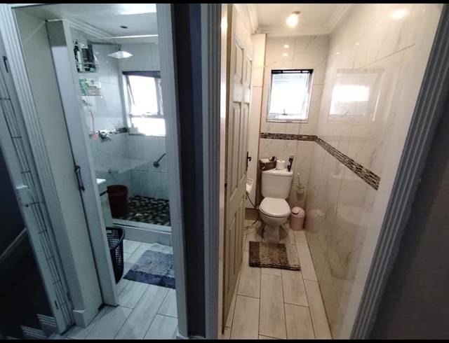 3 BEDROOM HOUSE FOR SALE IN CLAYFIELD